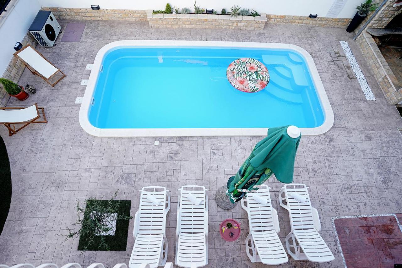 Villa Tago With Heated New Pool Kaštela Exteriér fotografie
