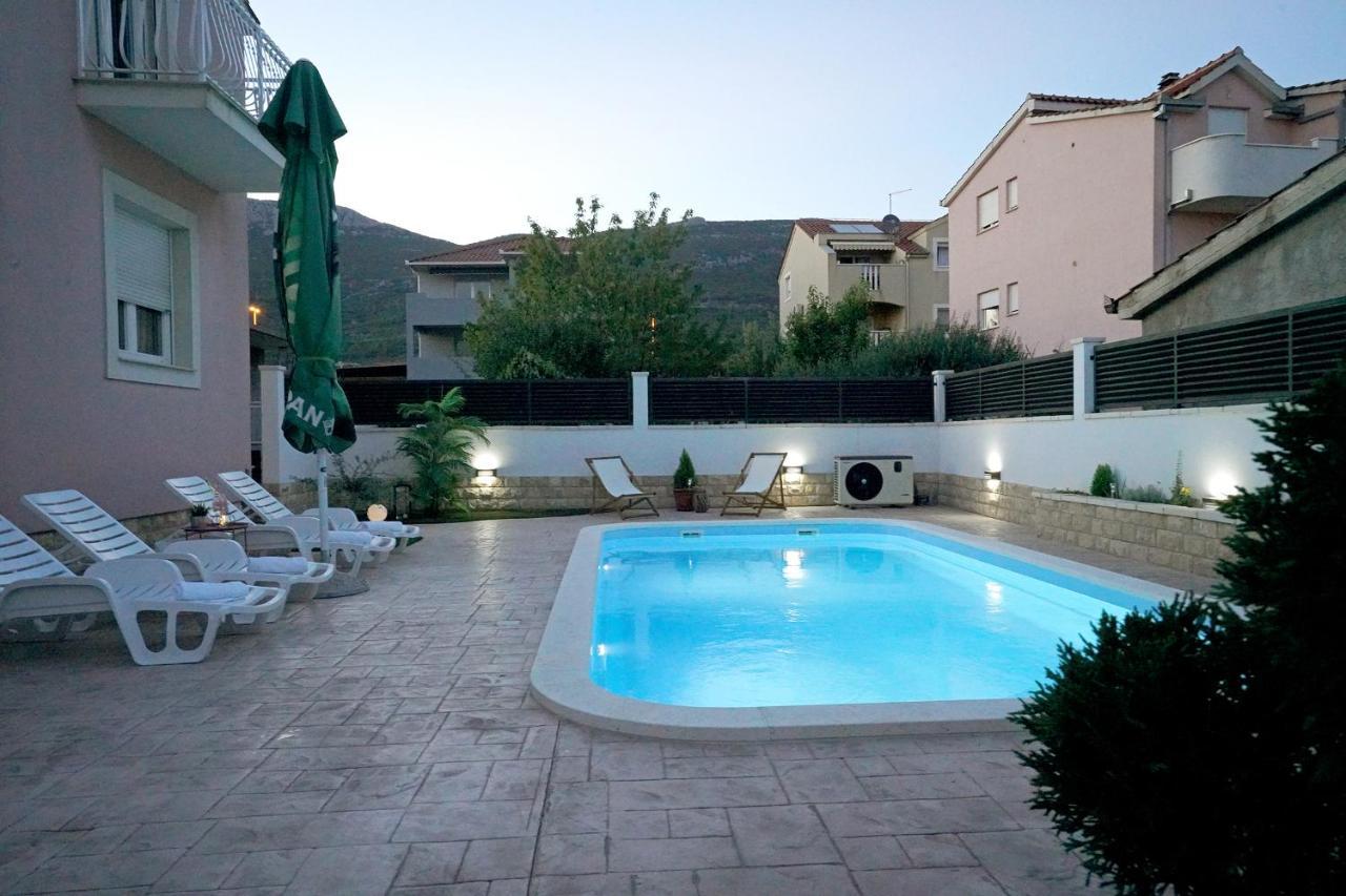 Villa Tago With Heated New Pool Kaštela Exteriér fotografie