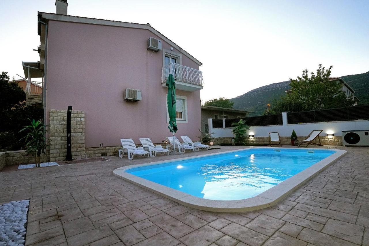 Villa Tago With Heated New Pool Kaštela Exteriér fotografie