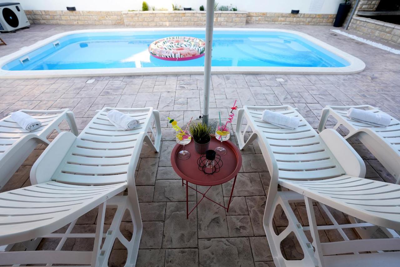 Villa Tago With Heated New Pool Kaštela Exteriér fotografie