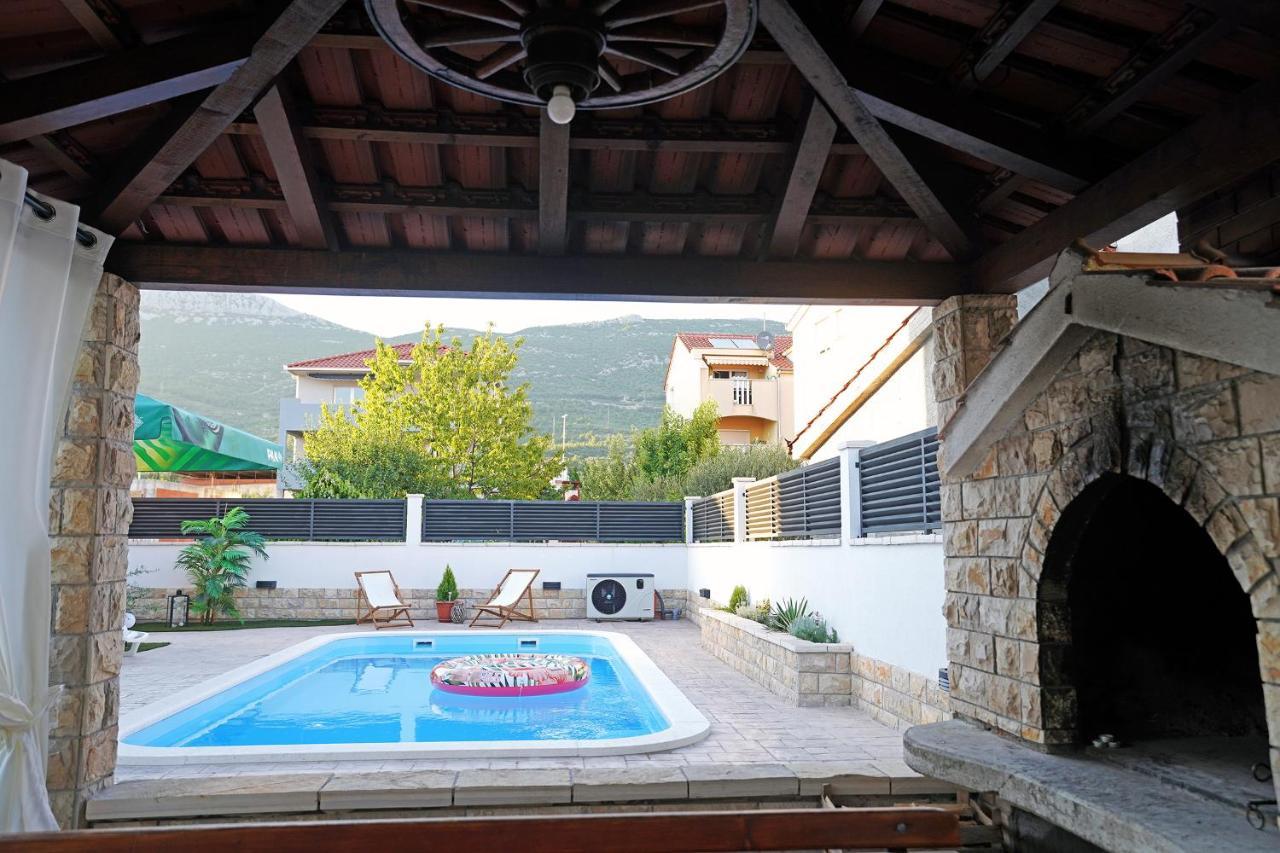 Villa Tago With Heated New Pool Kaštela Exteriér fotografie